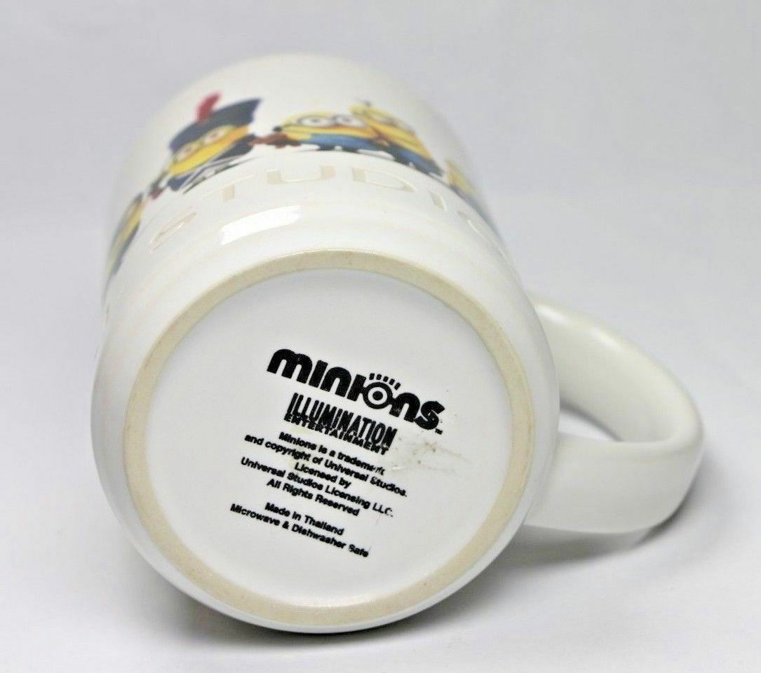 Universal Studios Exclusive Despicable Me Minions Evolution Ceramic Mug New 